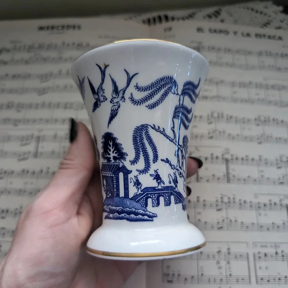 Willow Blue and White Ceramic Vase Coalport England - Picture 5 of 10